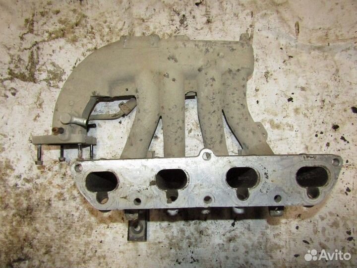 Коллектор впускной RIO 2000-2004