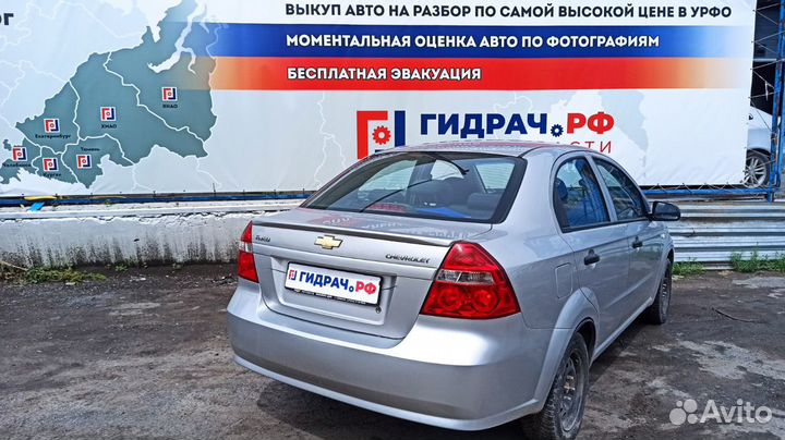 Кронштейн ручки задняя левая Chevrolet Aveo Т250 96468281