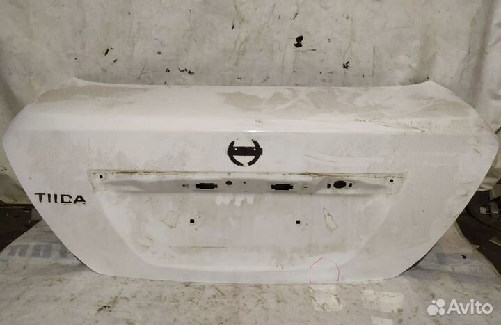 Крышка багажника Nissan Tiida Latio, SC11, SJC11