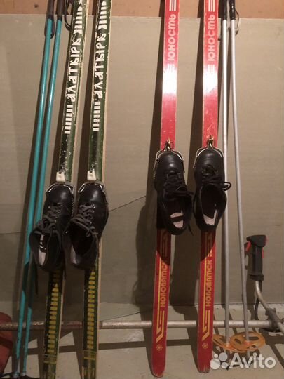 Беговые лыжи