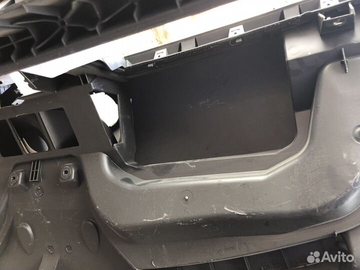 Торпедо Volkswagen Caddy 3 без airbag