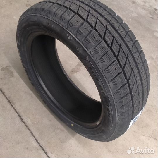 Sailun Ice Blazer Arctic EVO 245/45 R20 103T