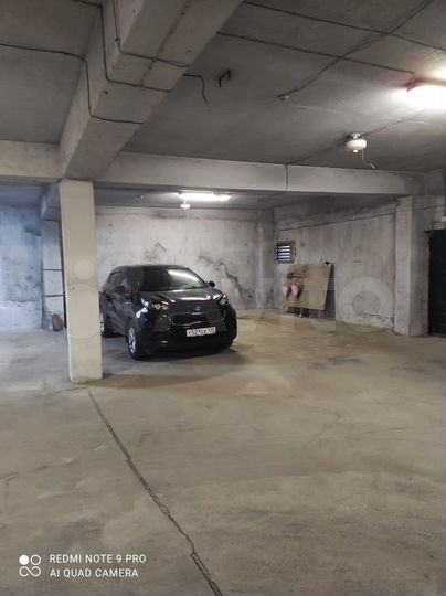 Машиноместо, 10 м²