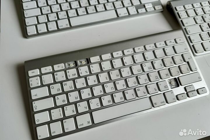 Лот из трех Apple Magic Keyboard