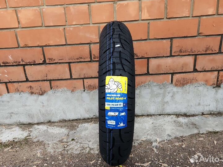 Мотошина мишлен 120 70 17 роад 4