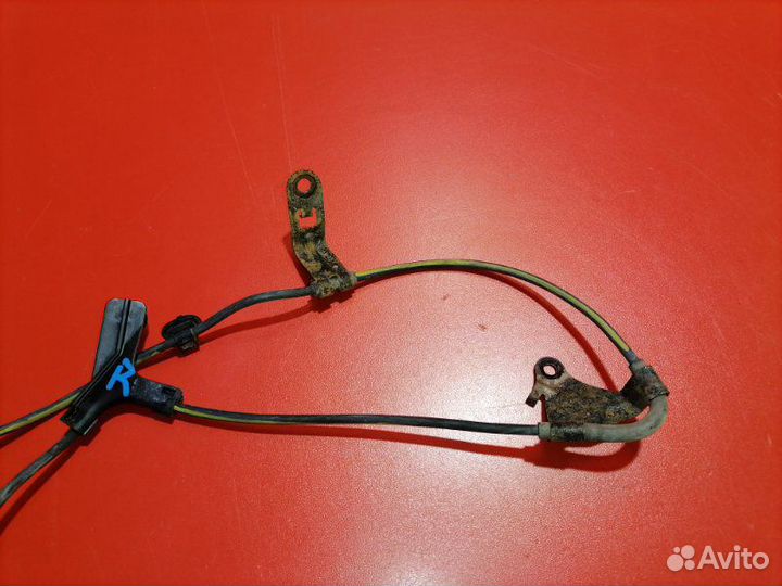 Провод датчика abs задний правый Toyota Corolla