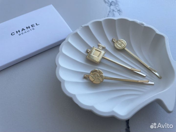 Два набора Заколки для волос chanel vip gift