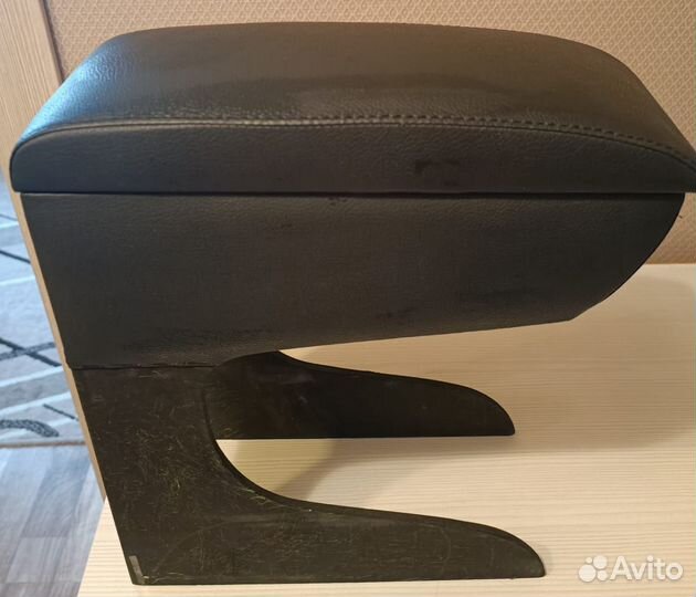 Универсальный подлокотник