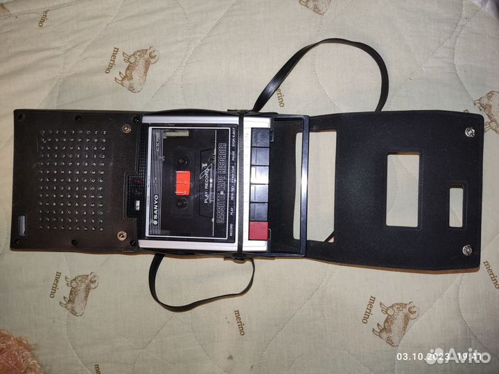 Магнитофон диктофон переносной кассетный sanyo