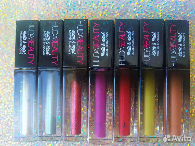 Тени-подводка Huda beauty купить в Москве | Личные вещи | Авито