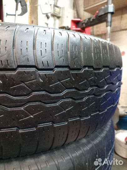 Bridgestone Dueler H/T 687 225/65 R17