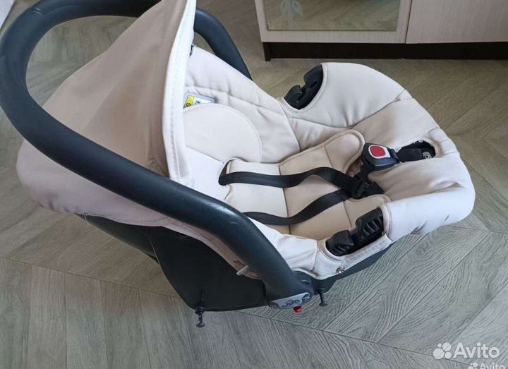 Коляска Cam для новорожденного