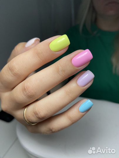 Мастер маникюра и педикюра