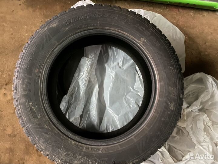 Dunlop Grandtrek Ice 02 235/60 R18