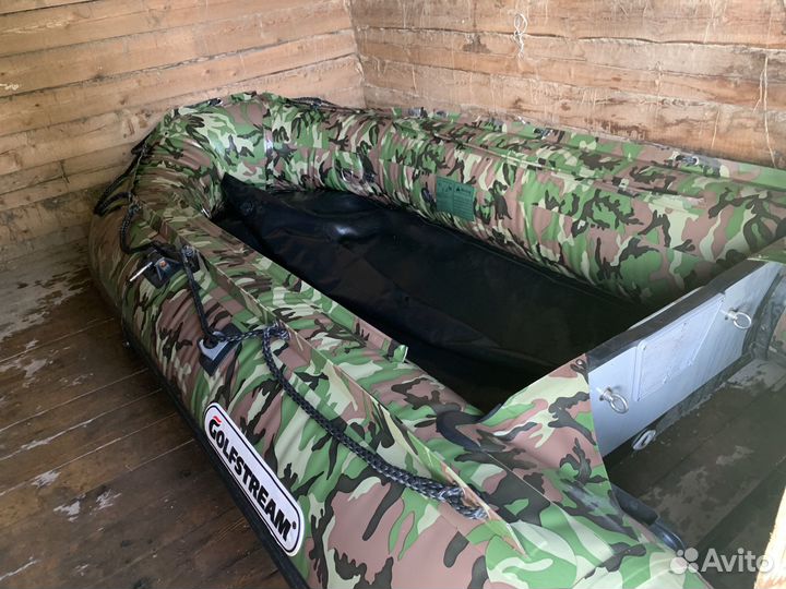 Надувная лодка Golfstream под мотор