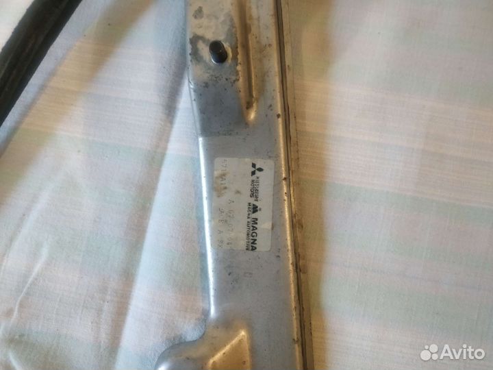 Стеклоподъемный механизм электро Мицубиси Кольт