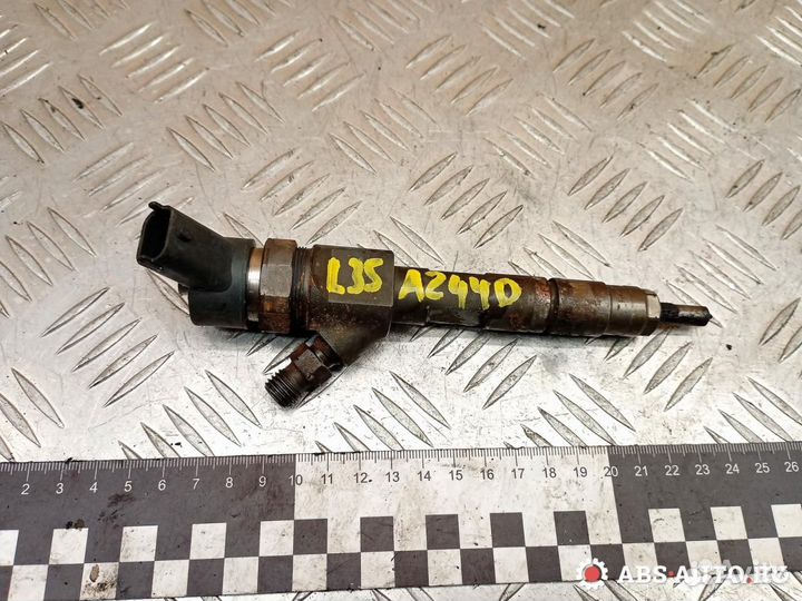 Форсунка топливная Renault Clio 3 2006 0445110150