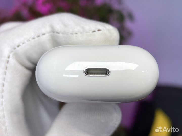 Кейс AirPods фабричный оригинал б/у много