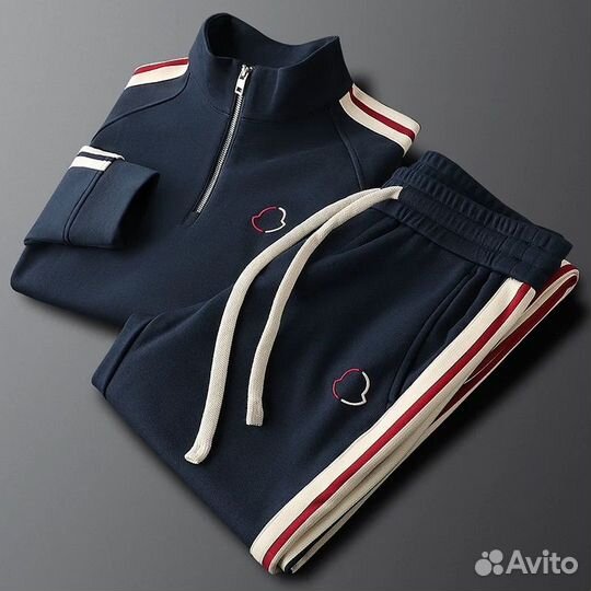 Спортивный костюм Moncler