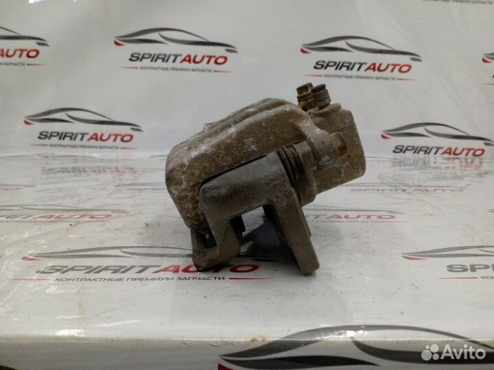 Суппорт тормозной задний правый Kia Quoris 1 G6DH