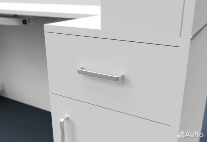 Стойка ресепш и тумбочка