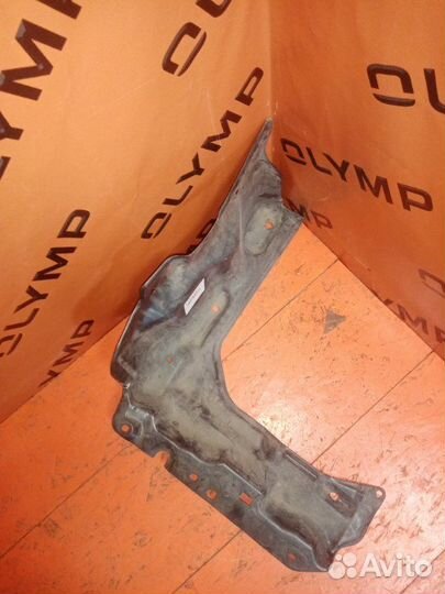 Защита двс правая Toyota Corolla Fielder NZE141