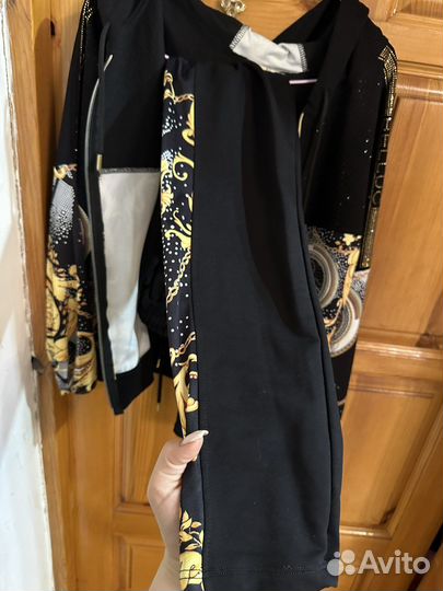 Спортивный костюм