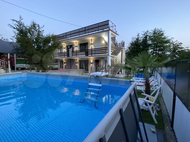 Комната 20 м² в 4-к., 2/2 эт.