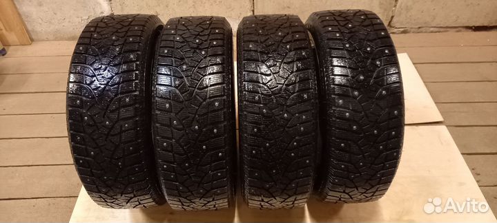 Bridgestone Blizzak Spike-02 205/60 R16 92T