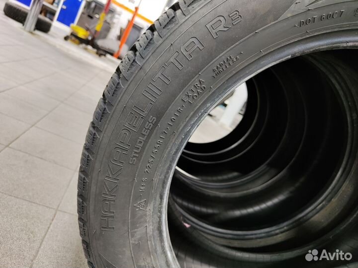 Nokian Tyres Hakkapeliitta R3 225/55 R17 101R