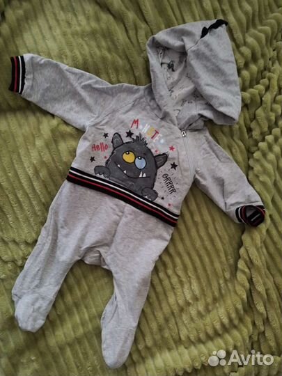 Продам пакет вещей на мальчика до года