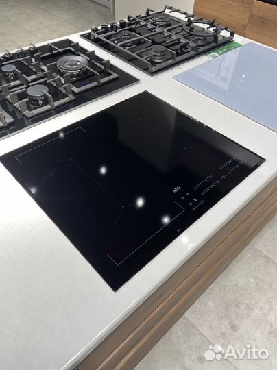 Духовой шкаф AEG и индукция AEG