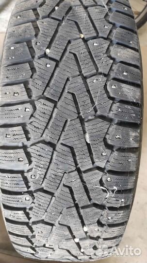 Pirelli Ice Zero 235/65 R17