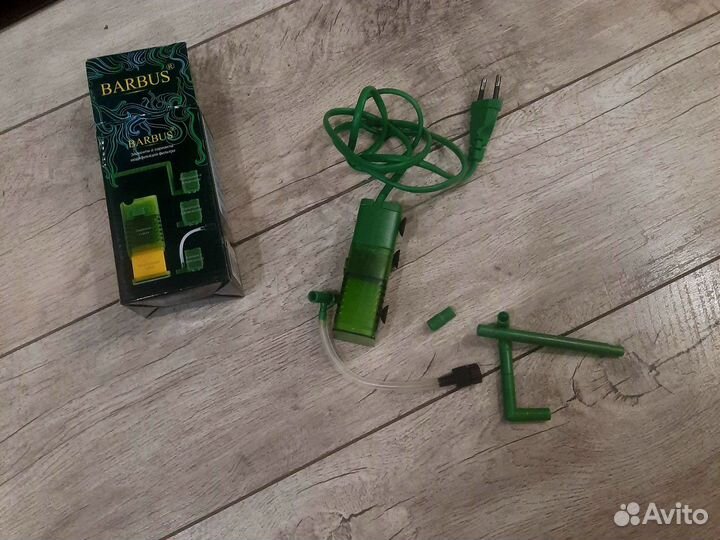 Внутренний фильтр для аквариума и аквариум