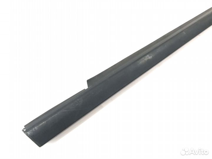 Молдинг передний правый Mercedes C W203