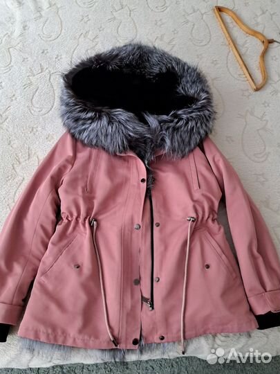 Парка зимняя с натуральным мехом женская