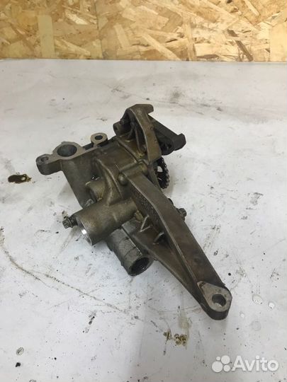 Масляный насос Mercedes-Benz E-Class W211 М272