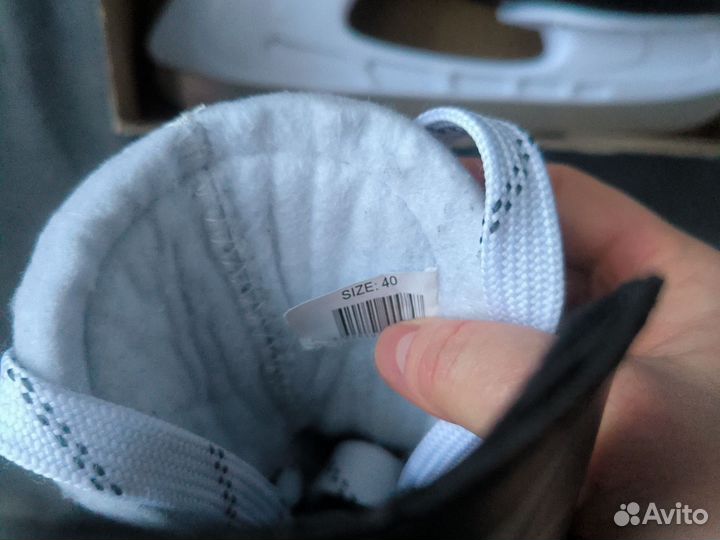 Коньки хоккейные 40 размер