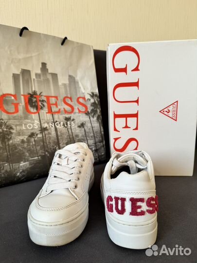 Кроссовки Guess женские