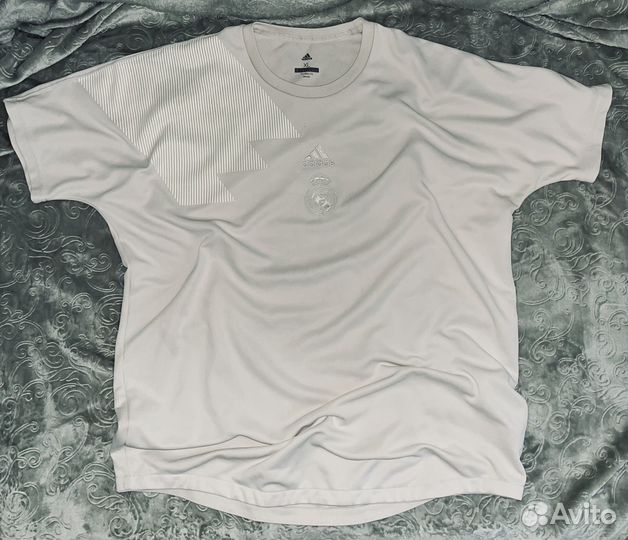 Футболка adidas