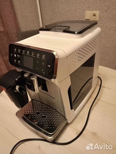 Автоматическая кофемашина philips EP4349/70