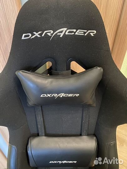 Игровое кресло DXRacer