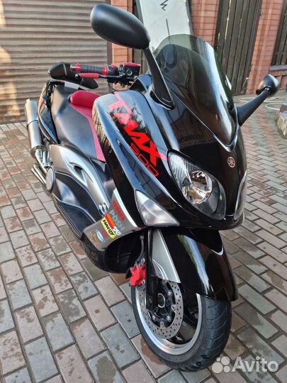 Ymaha T-Max максискутер
