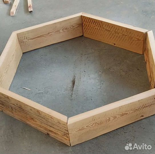 Клумба шестиугольная