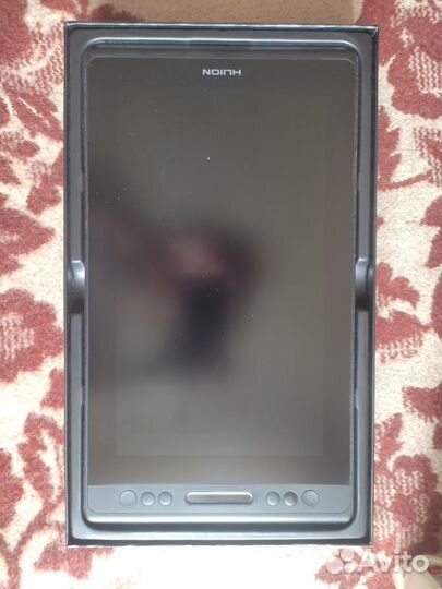 Графический планшет с экраном