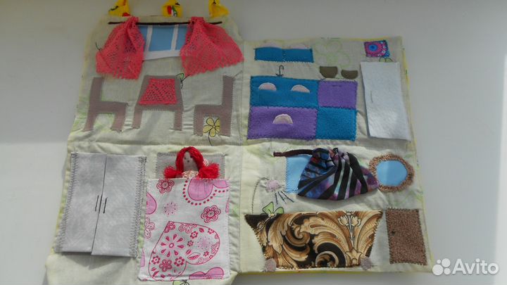 Игрушка домик из ткани