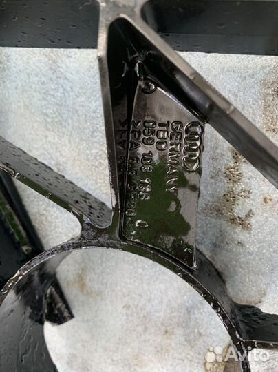 Маслоотражатель Audi A5 3.0 TDI 2008