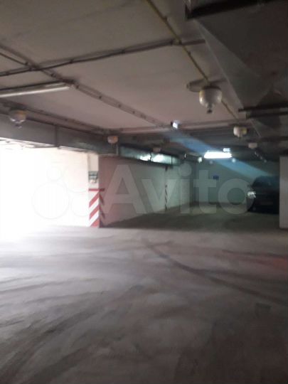 Машиноместо, 18 м²