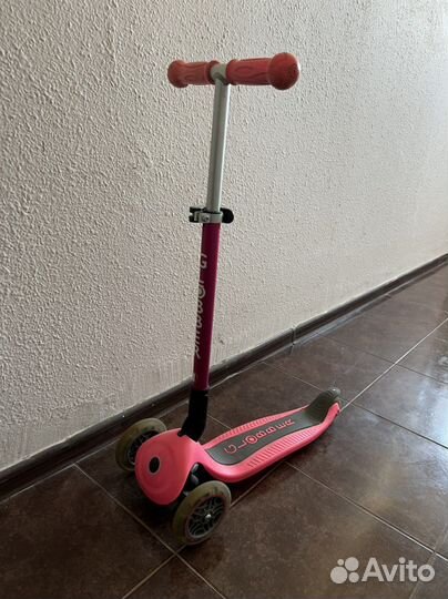 Самокат трехколесный Globber