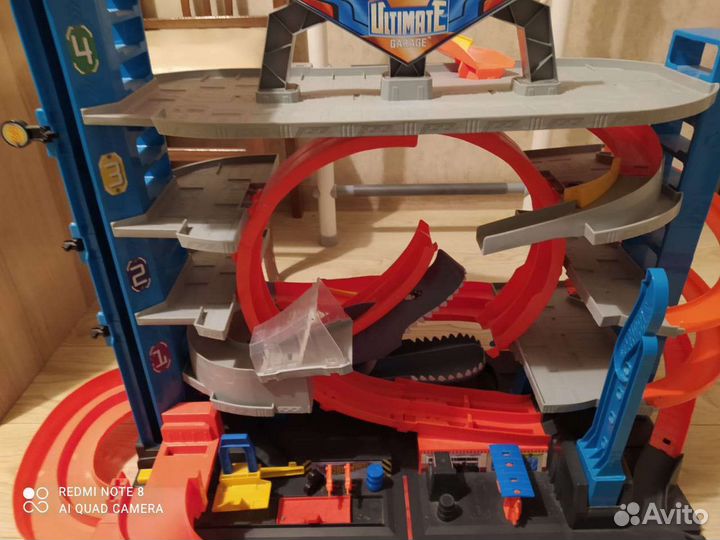Гоночный трек Hot wheels Ultimate Garage
